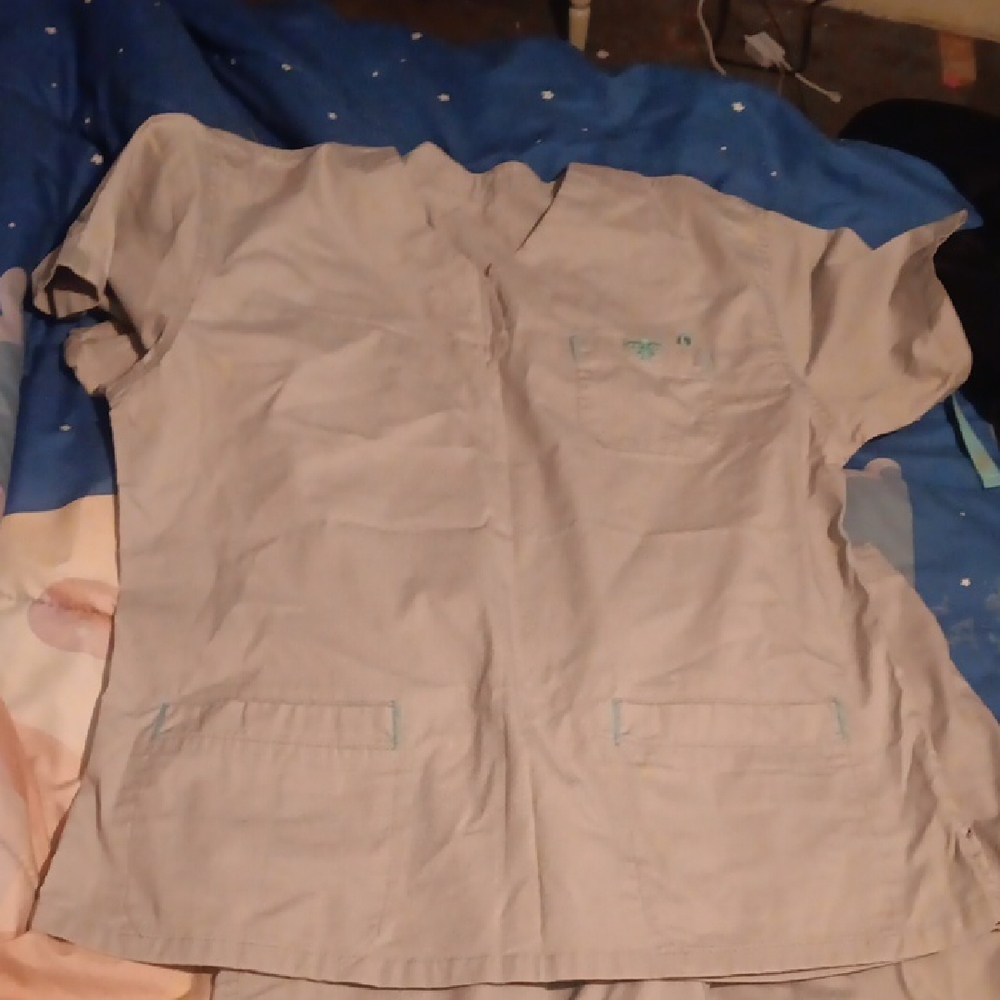 Med Couture Light Gray Scrub Top